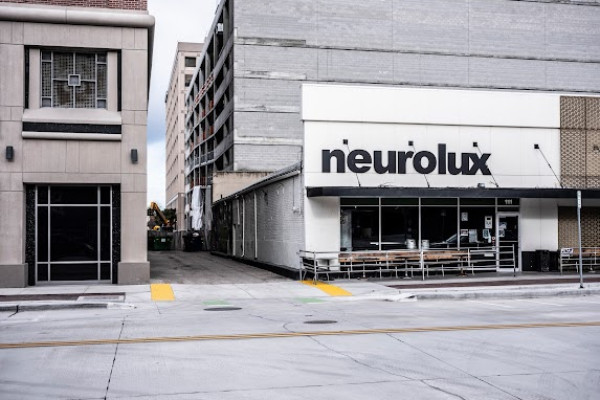 Neurolux Lounge